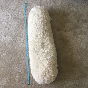 Decorative throw pillow